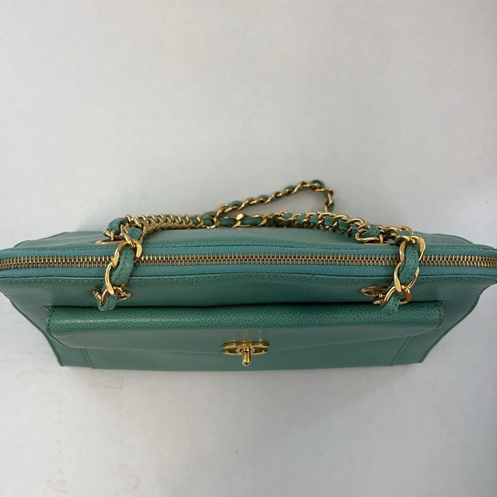 Chanel Vintage Emerald Green Gold Chain Shoulder Bag with CC Logo
